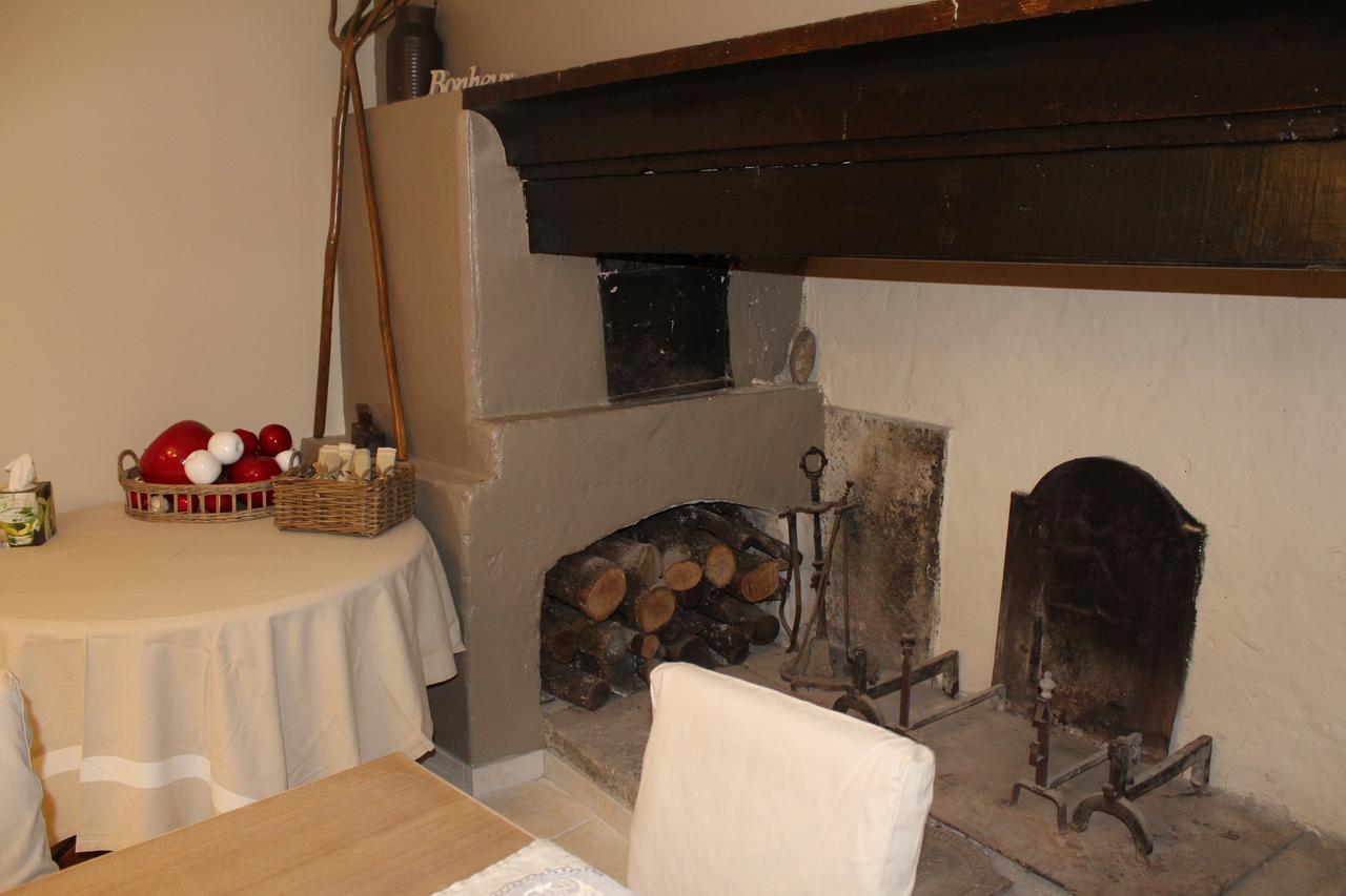 Auberge De Pachoquin Meounes-les-Montrieux Εξωτερικό φωτογραφία