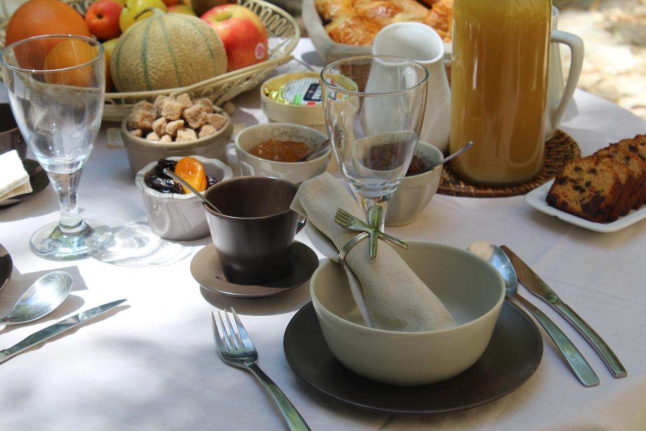 Auberge De Pachoquin Meounes-les-Montrieux Εξωτερικό φωτογραφία
