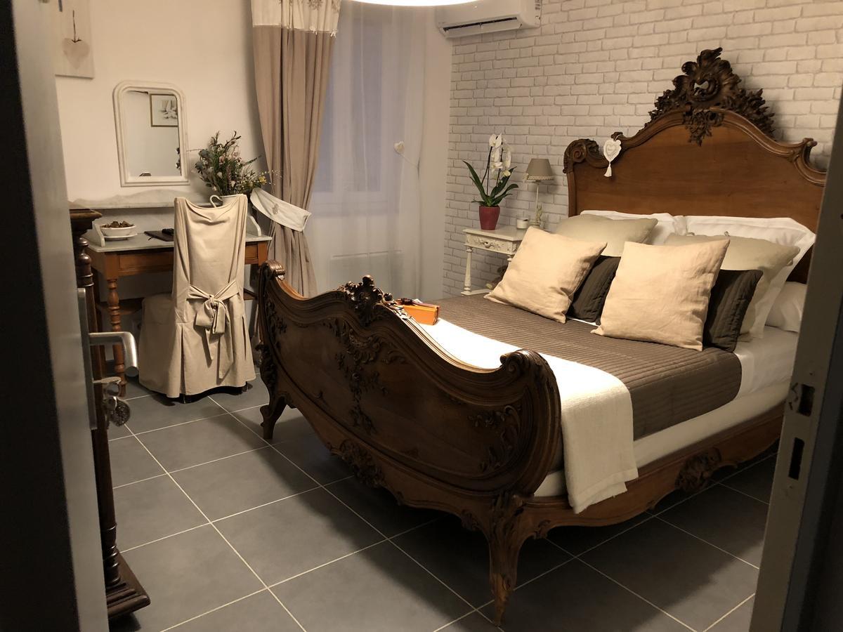 Auberge De Pachoquin Meounes-les-Montrieux Εξωτερικό φωτογραφία