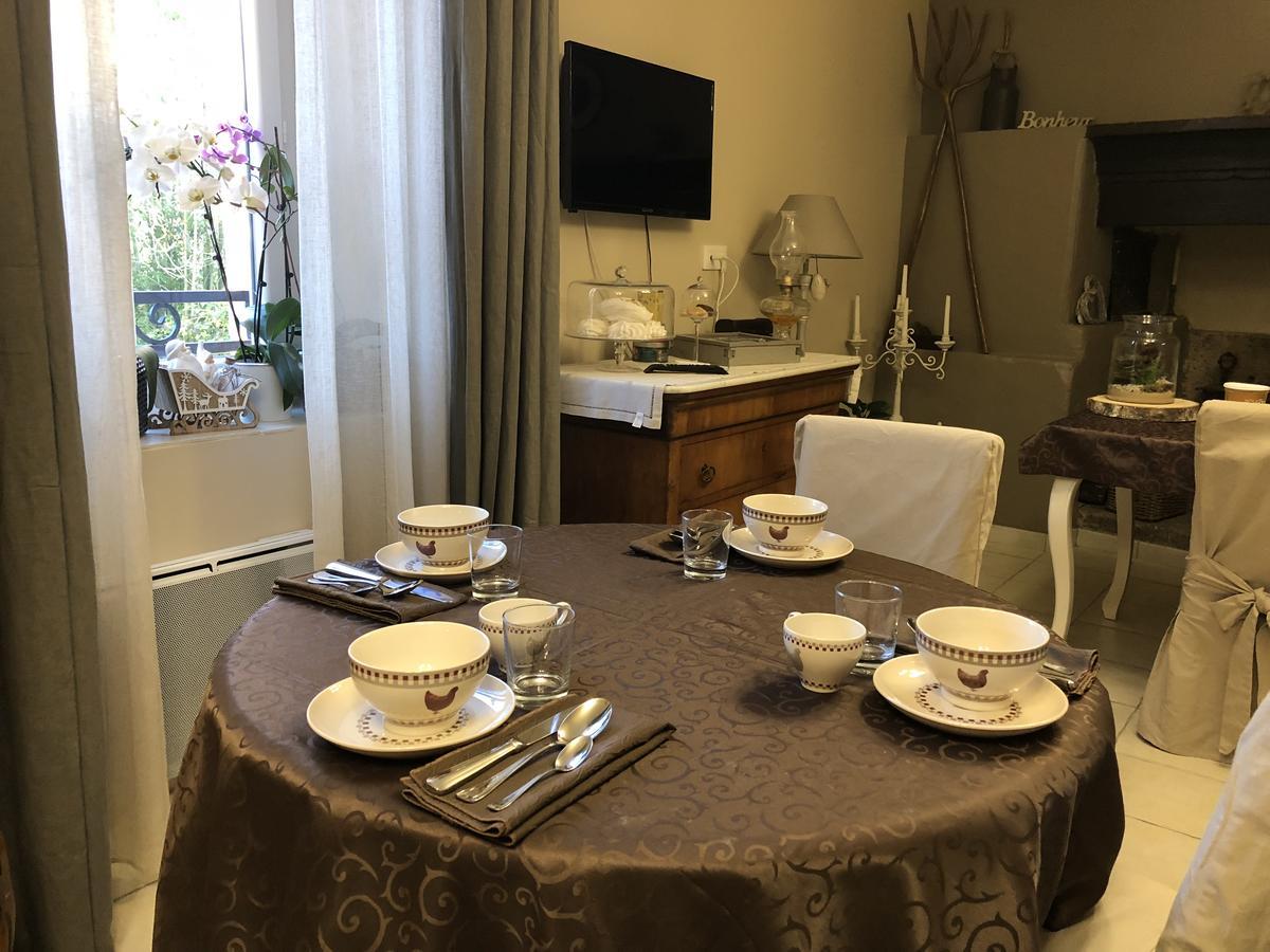 Auberge De Pachoquin Meounes-les-Montrieux Εξωτερικό φωτογραφία